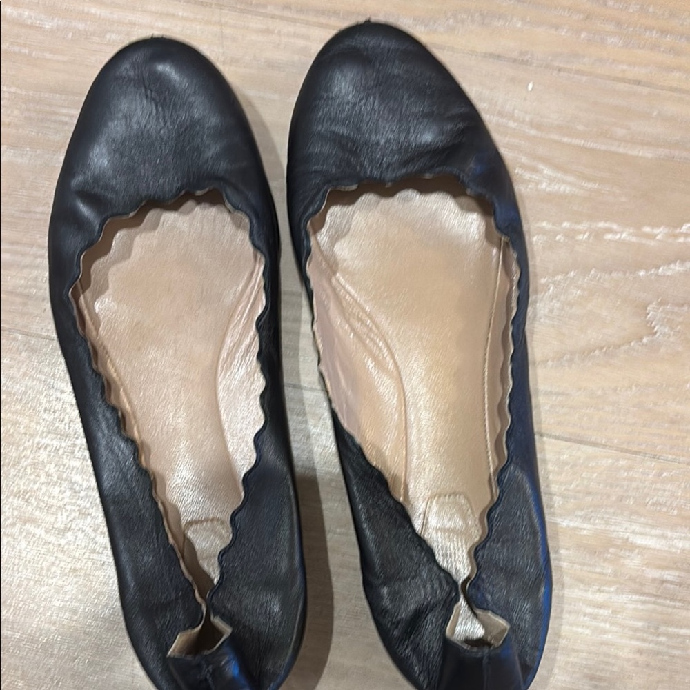 Chloe Black Leather Scalloped Flats